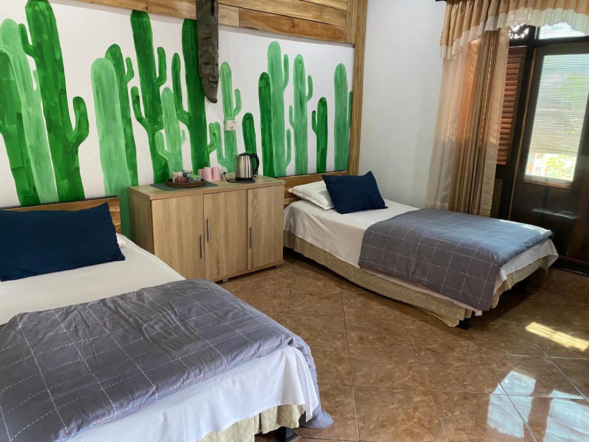 Kayuna Homestay Padangbai  Buitenkant foto